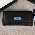 プラダ財布024